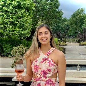 Meet your Posher, Kara